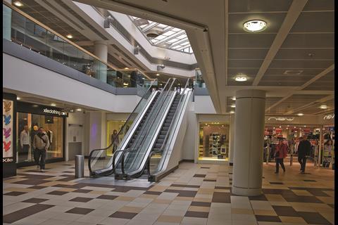 Princes Mall adopted its present name in 2000 during a major refurbishment